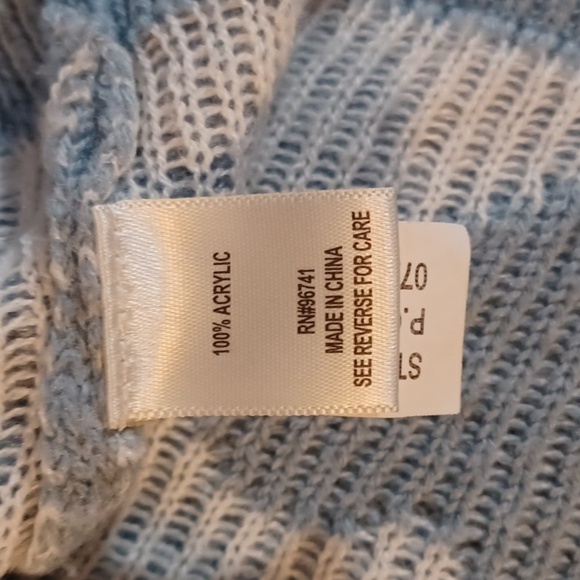 BELLE DU JOUR, SWEATER, WITH AEROPOSTALE HIGH RISE FLARE JEANS, SIZE 000. - Picture 12 of 15
